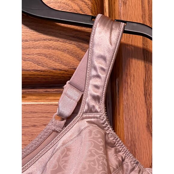 Bali 40DD beige underwire bra no pads - Picture 2 of 5